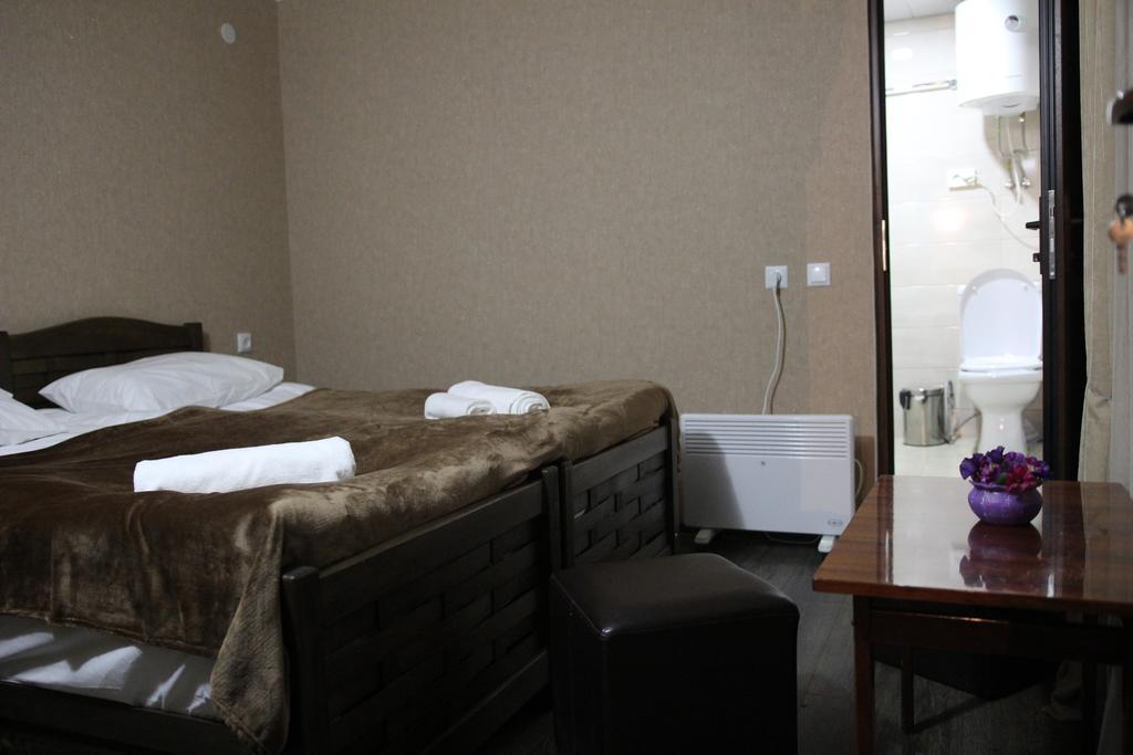 Guest House Chuta In Lagami เมสเตีย ภายนอก รูปภาพ